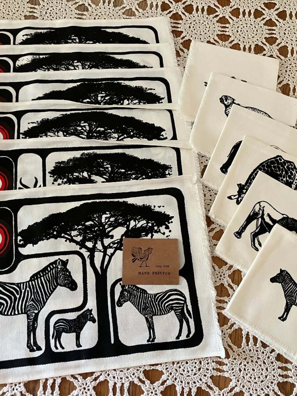 New Hand Painted Red Rooster Animals of Africia Motif 6 Placemats and 6 Napkins